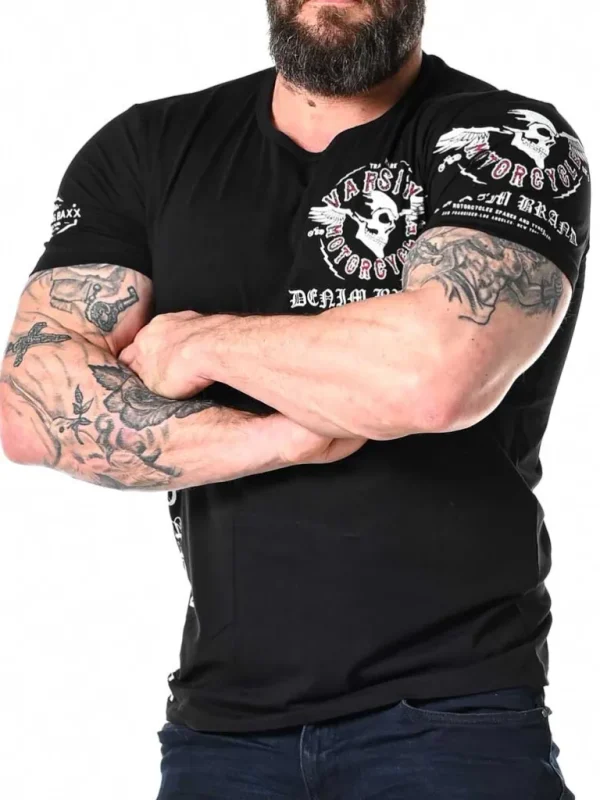 Varsity T-Shirt - Sort^Cipo & Baxx Clearance